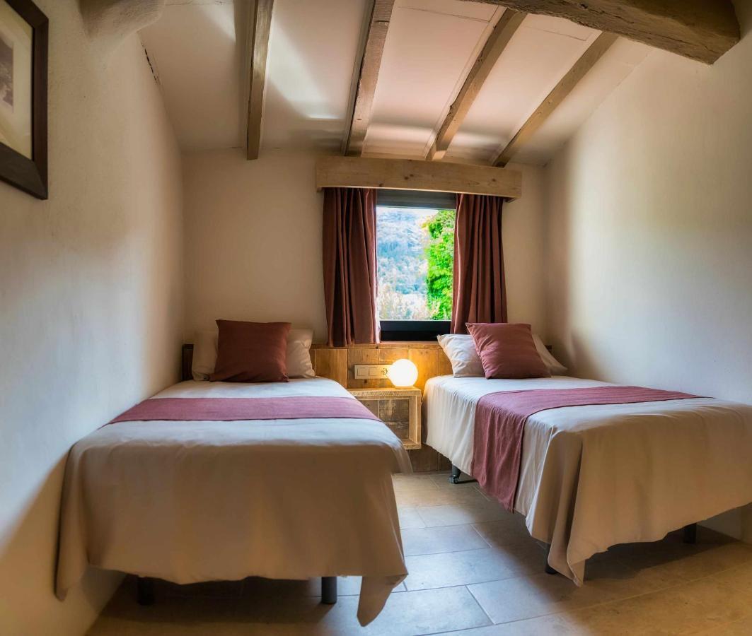 El Molino de Besalú Casa con jardín Exterior foto